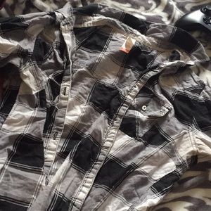 Black white gray right flannel